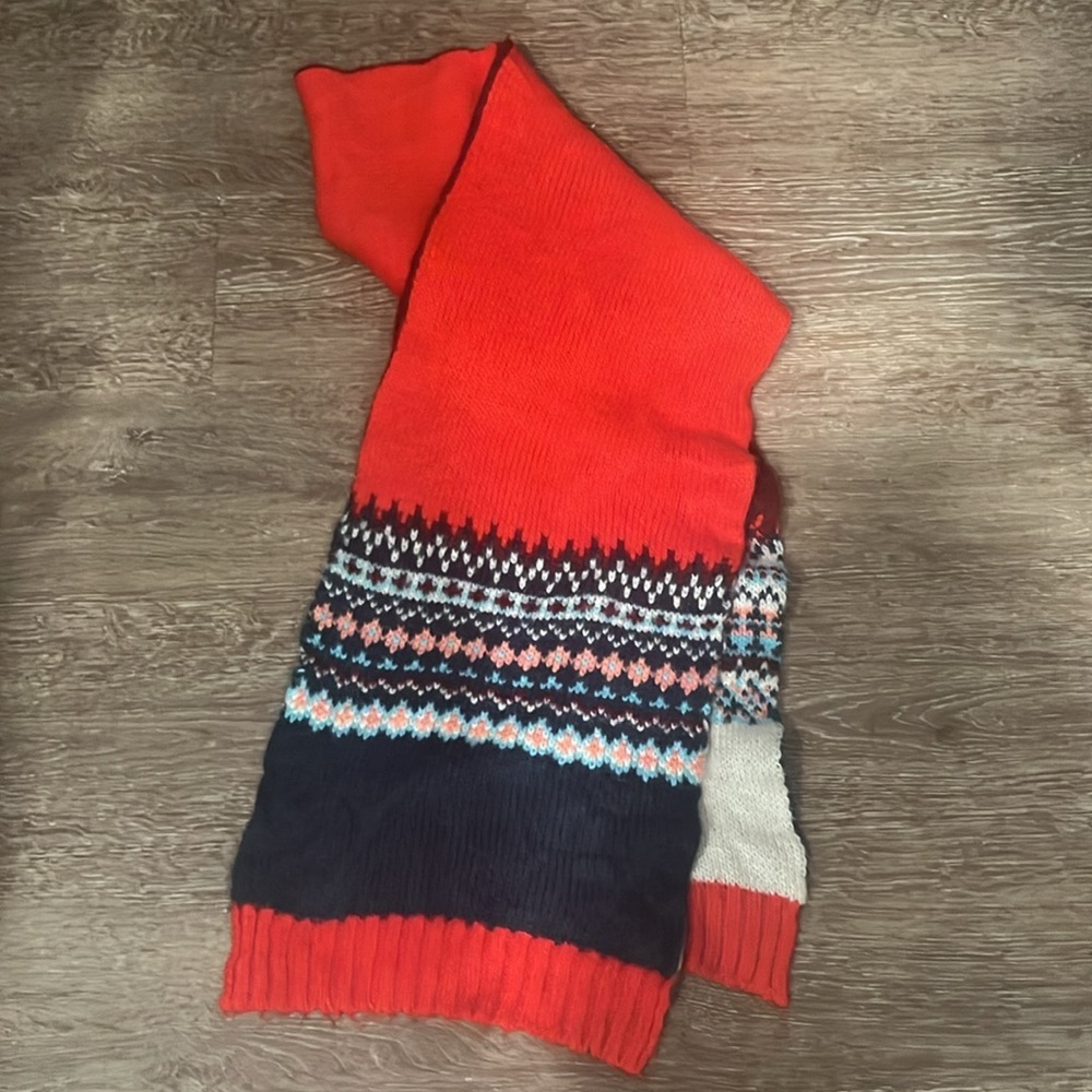 Gap Red and Blue Fair Isle Oversized Chunky Snowflake Acrylic Mohair‎ Scarf